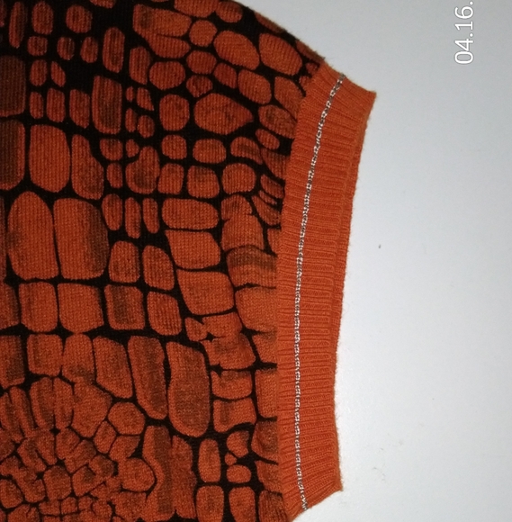 Talbots (?) sweater - NWOT - Picture 6 of 6